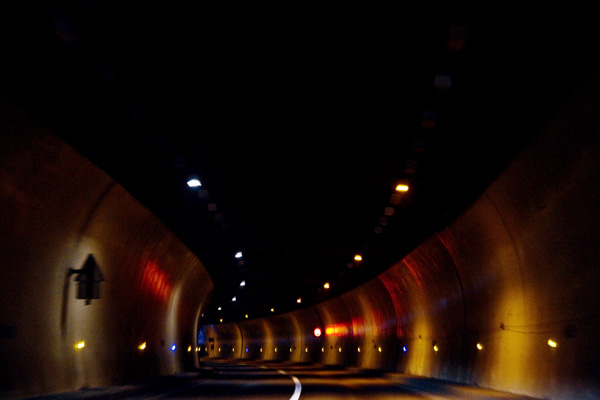 The mountain tunnels provide an opportunity for the Rapide S to let out a throaty roar